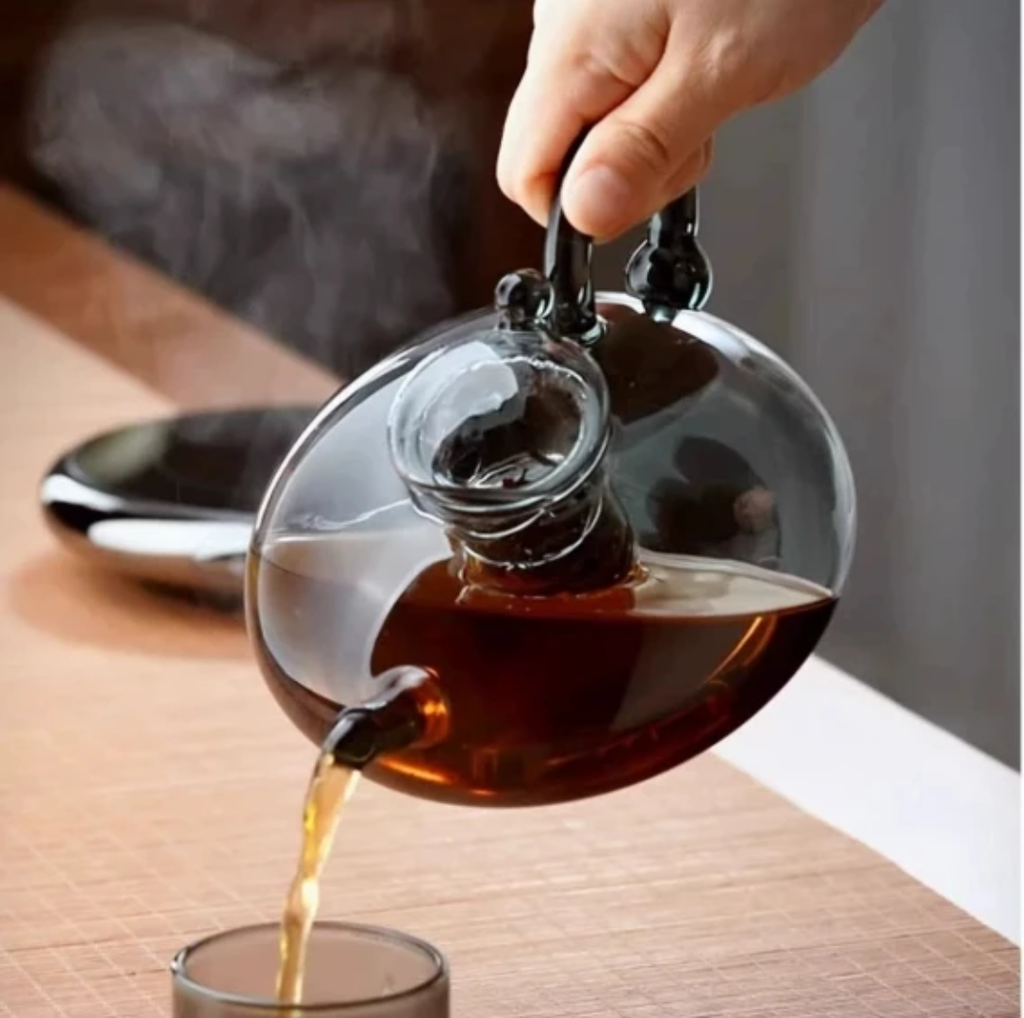Rökglas Tekanna med Inbyggt Silfilter – Minimalistisk Design